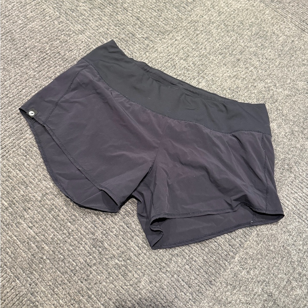 Featherweight Roga Shorts - Black / 10